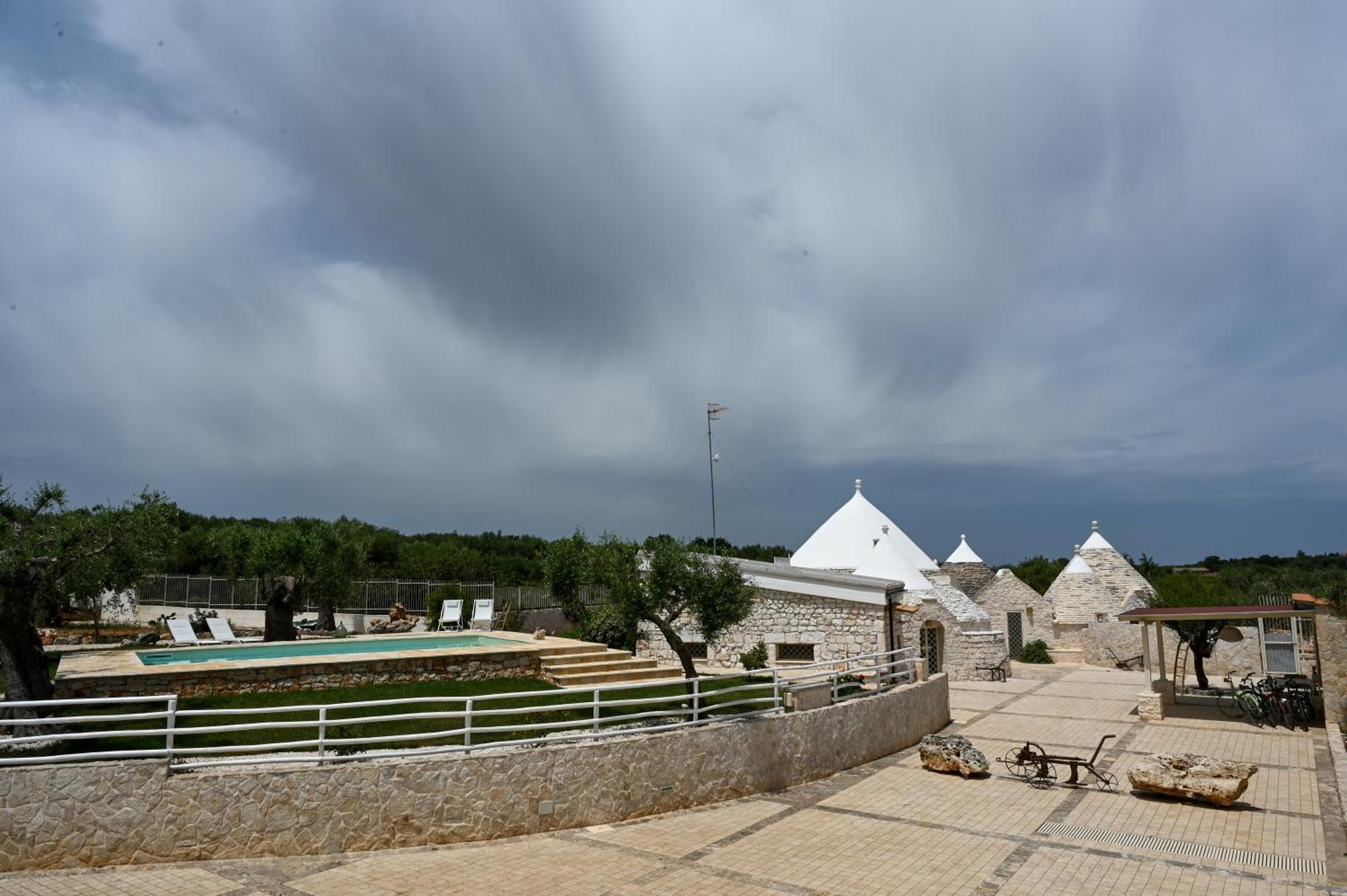 Trulli Lisanna - Apulian Hideaway With Pool Apartment Antonelli ภายนอก รูปภาพ